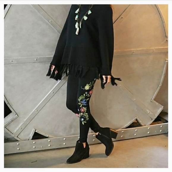 angel + premium Zoe embroidered leggings NWT - Picture 9 of 11